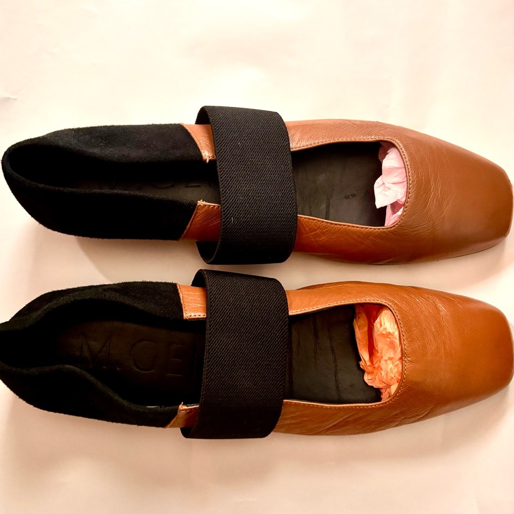 M. Gemi Italian Leather Ballare Two-Tone Tan Flats - Picture 3 of 6